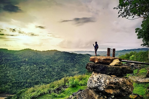 Yogyakarta: Cave, Highland, Sunset, &amp; Night View Day Tour