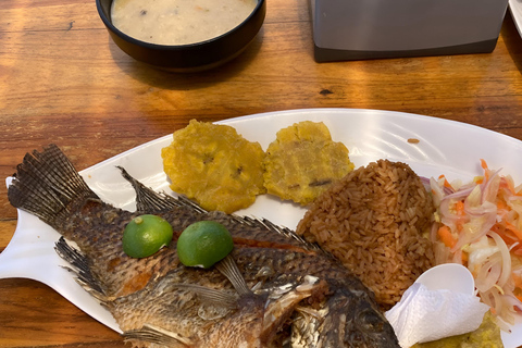 Cartagena: Ancestral Beachclub daytour in Tierra Bomba