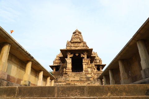 From Delhi: 4-Day Khajuraho Temples & Panna Tiger Safari