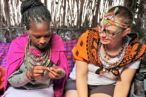 Kajiado: Maasai Beading Class with Artisans