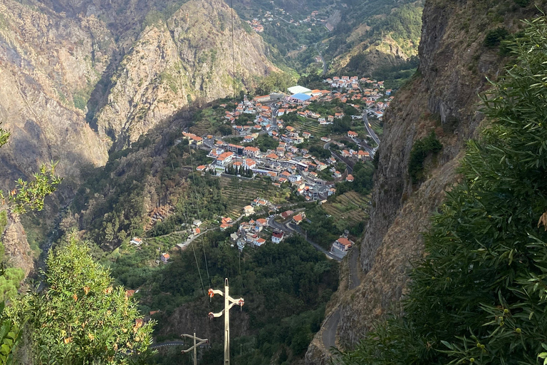 Madeira: Nascer do sol no Pico do ArrieiroPasseio ao nascer do sol no Pico do Arrieiro