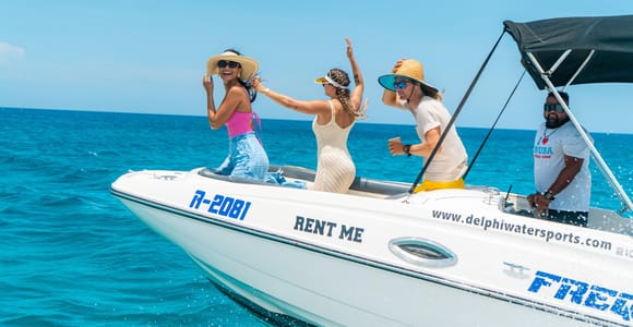 Aruba: Private Caribbean Boat Trip with Snorkeling & Drinks
