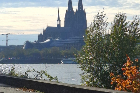 Cologne: Drachenburg Castle & Bonn Tour with Tickets