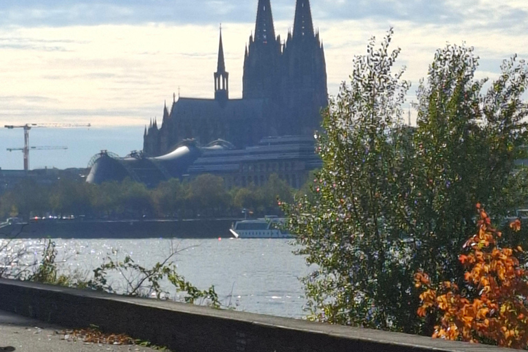Cologne: Drachenburg Castle & Bonn Tour with Tickets