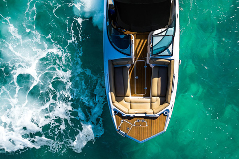 Miami: Private Tailored Sightseeing Boat Tour 1 hour Package w/o Gas & Marina Fees $70 due at Check-in