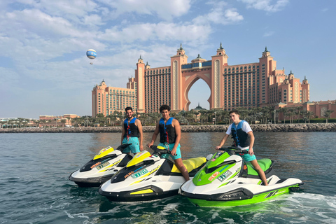 Dubaï : 1 h d’aventure en jet ski