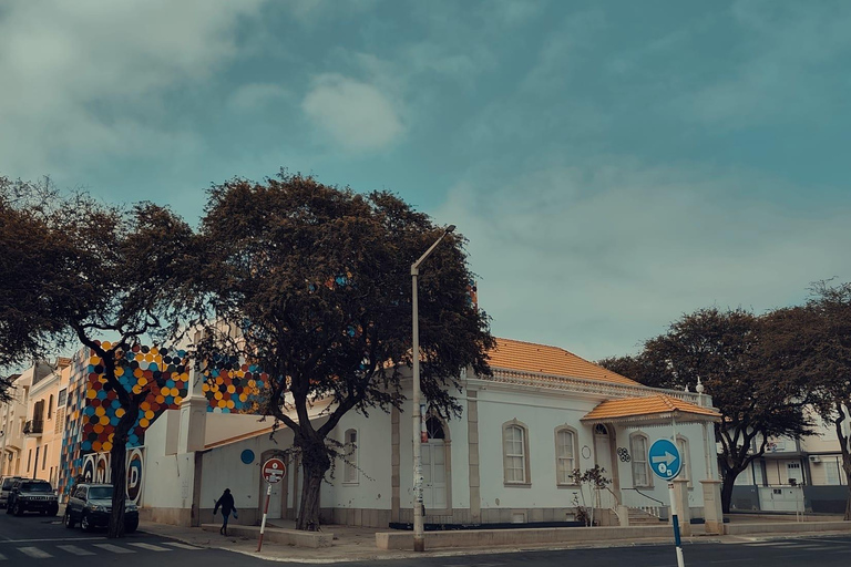 Tuk Tuk: Discover Mindelo on 3 wheels with Cooltuk: Cultural Tour
