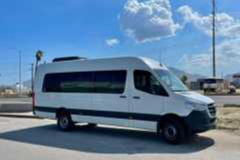 Los Cabos Airport: Transfer to Tourist Corridor Roundtrip public