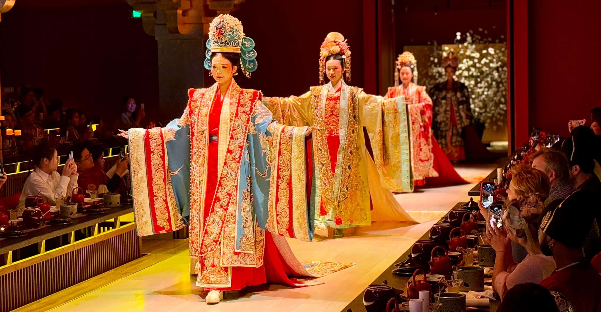 Shanghai Guided Royal Banquet Photo (Incl) with Massage Opt photo 13