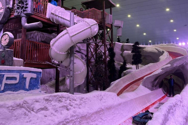 Riyadh Snow City: Inclusive 3-Hour Entry with Gear Provided