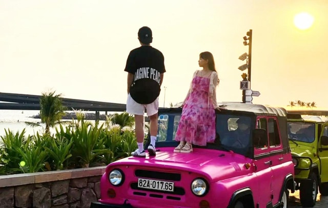 Phu Quoc: Private Jeep Tour with Sunset Town & Sao Beach