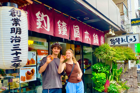 Osaka food tour a pie Shinsekai Dotonbori 10 Alimentos 1 Bebida