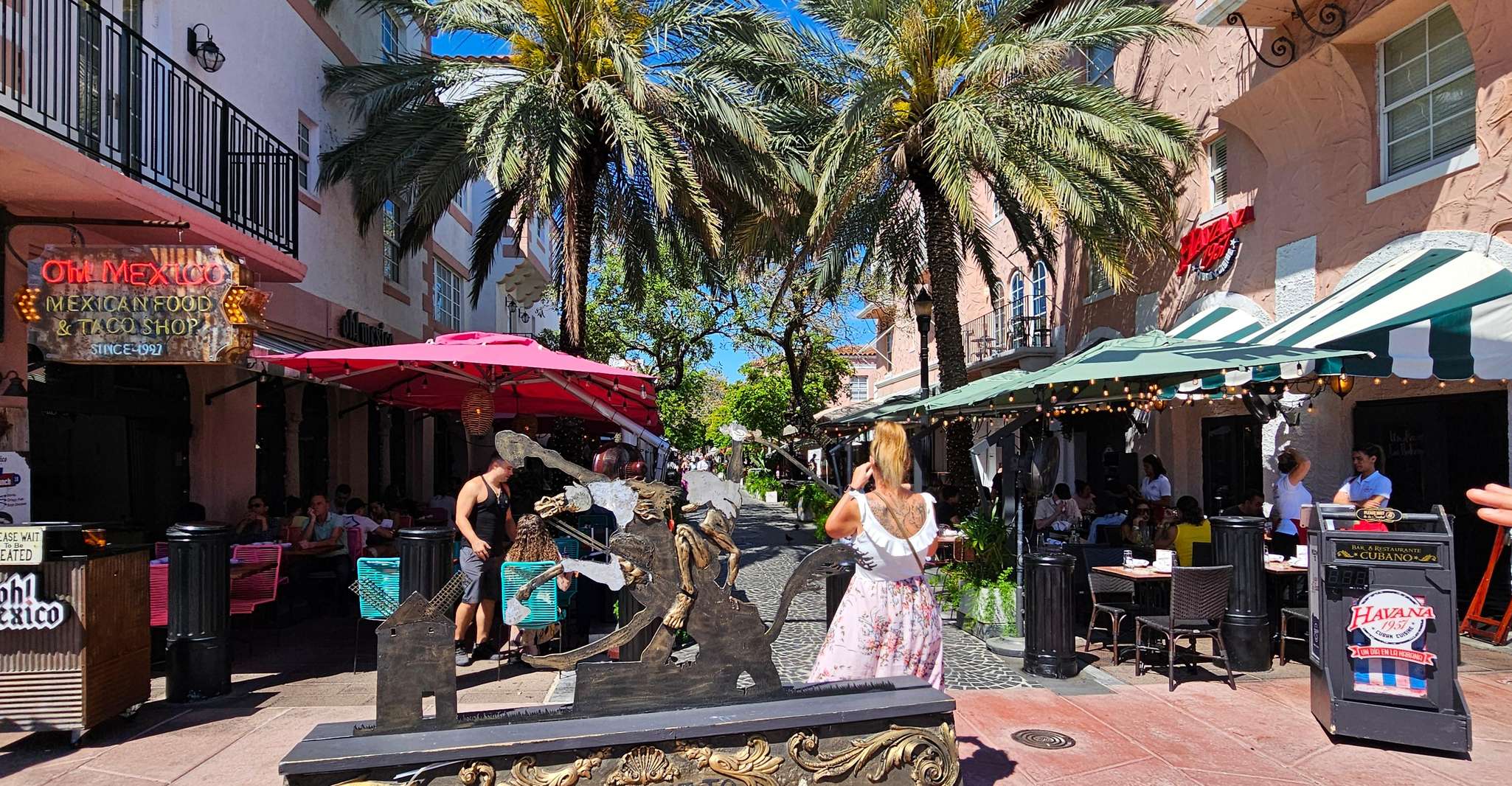 Miami Beach: City Highlights Guided Bike or eBike Tour photo 4