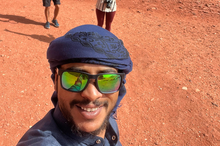 Wadi Rum: 2-Day Southern Desert Tour, Camel & Stargazing