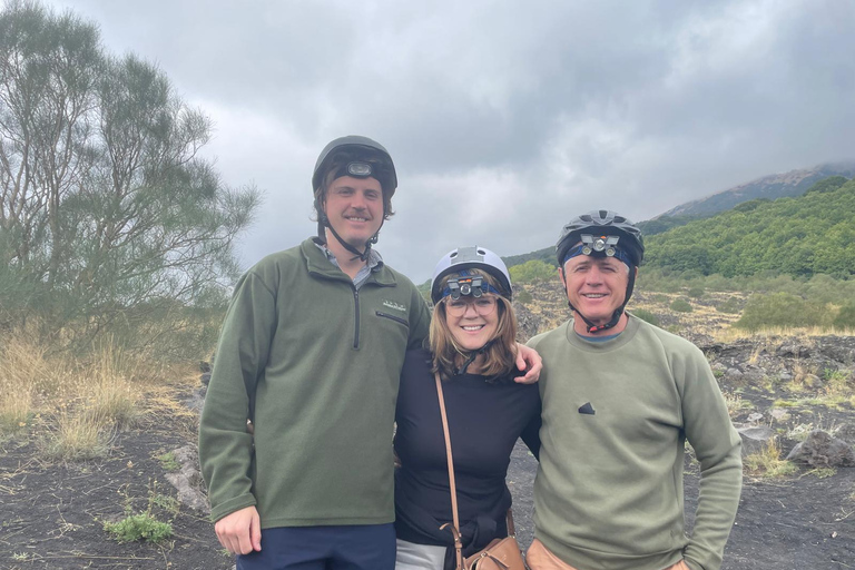 Excursion en Jeep sur l’Etna : depuis Catane, Zafferana Etnea, TaormineETNA JEEP TOUR. TAORMINE Prise en charge