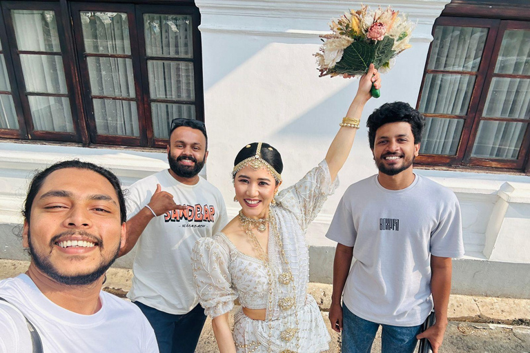Colombo or Kandy: Traditional Dress & Photography Session