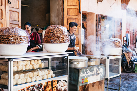 Marrakech: Tagine matlagningskurs med en lokalLaga din egen tagine med professionell kock - kurs i grupp