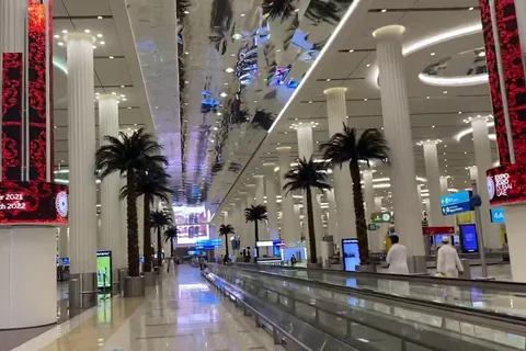 Flughafen Dubai (DXB): Private Transfers bei Ankunft und Abflug