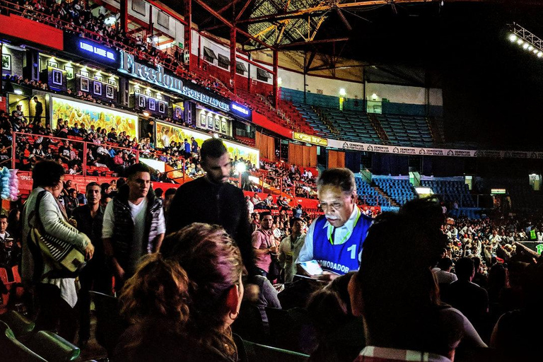 Show de lucha libre en Ciudad de México con mariachi y tequila opcionalesExperiencia completa