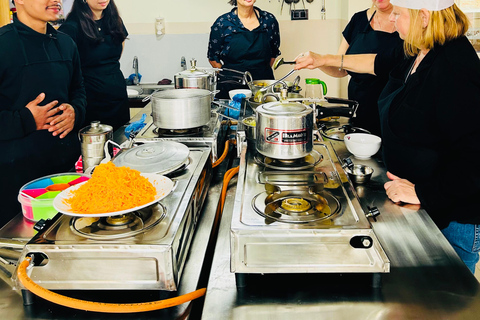 Katmandou : Cours de cuisine népalaise avec prise en charge à l'hôtel