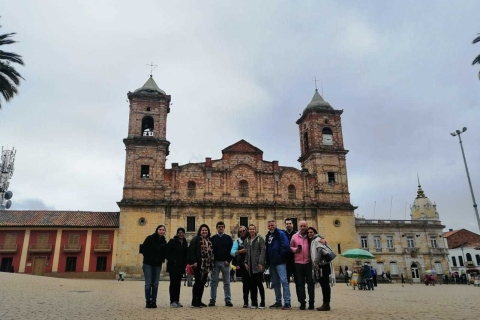Bogotá: tour por la catedral de Sal y leyenda de El DoradoSalida de La Candelaria
