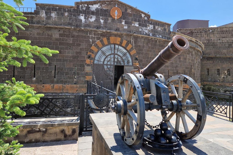 Best of Gyumri with Black Fortress & Harichavank Tour