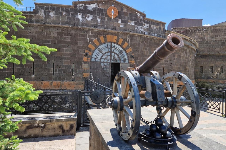 Best of Gyumri with Black Fortress & Harichavank Tour
