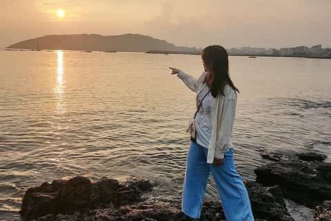 Jeju: Seopjikoji Sunrise & Coastal Tour with Hotel Pick-up - Image 3