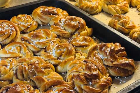 Stockholm : cours de pâtisserie de kanelbullar avec un local