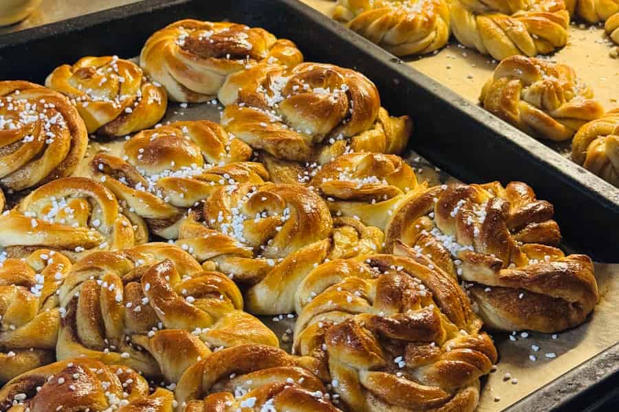Stockholm: Backe schwedische Zimtschnecken mit Einheimischen. Foto: GetYourGuide