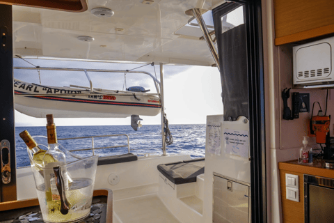 Funchal: Swimming Cabo Girao Sunset Cruise Luxury Catamaran From Funchal: Luxury Catamaran to Cabo Girao Sunset Cruise