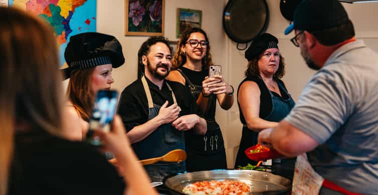 Madrid: Paella and Sangria Workshop in the City Center photo 1