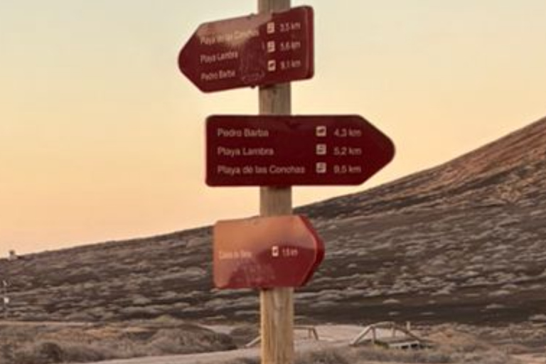 La Graciosa: Bike and E-Bike Rental with Route Map La Graciosa: Standard Bike with Route Map