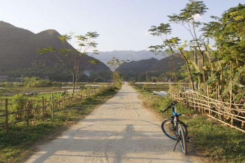Hanoi: Mai Chau Valley Guided Tour with Lunch & Bike Ride