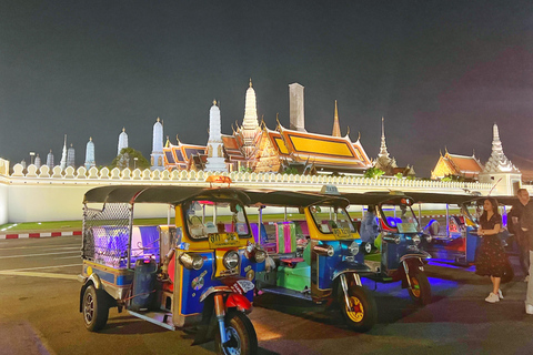 Tour noturno de Tuk-Tuk em Bangkok com comida de rua de Chinatown