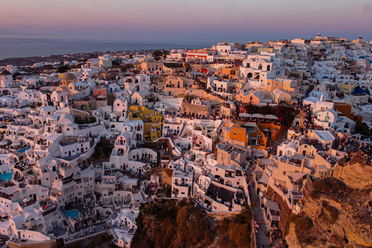 Santorini : Day Tour with mini bus and sunset in oia