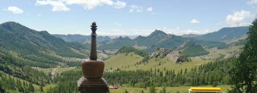Excursion d'une journée au parc de Terelj, à la statue de Chinggs khaan et à la colline de Zaisan