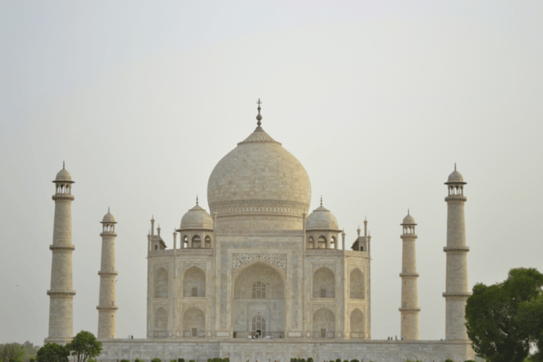 Mumbai : 2 Nights 3 Days Taj Mahal & Golden Triangle Tour Tour With Hotel, Flight Ticket, Local Guide, A/c Car Only.