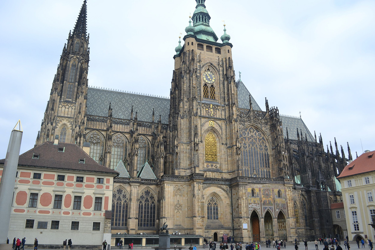 Praga: Tour por el casco histórico en autobúsPraga: Tour de 2 h por el casco histórico en autobús