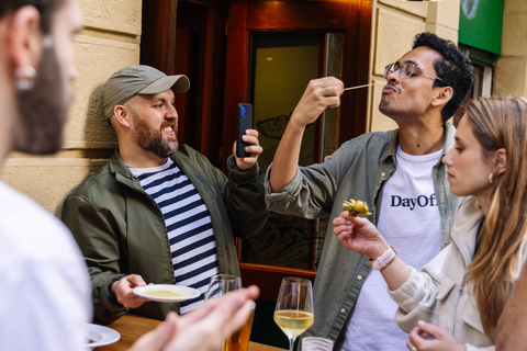 Donosti Pintxo Tour with Chef, Podcaster & Researcher Evening Pintxos Tour – 2 Neighborhoods & 5 Drinks