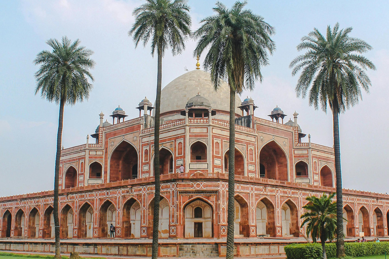 From Delhi: Luxury 9-Day Golden Triangle Tour of India Private Tour with 3-Star Accommodation & Return Flight