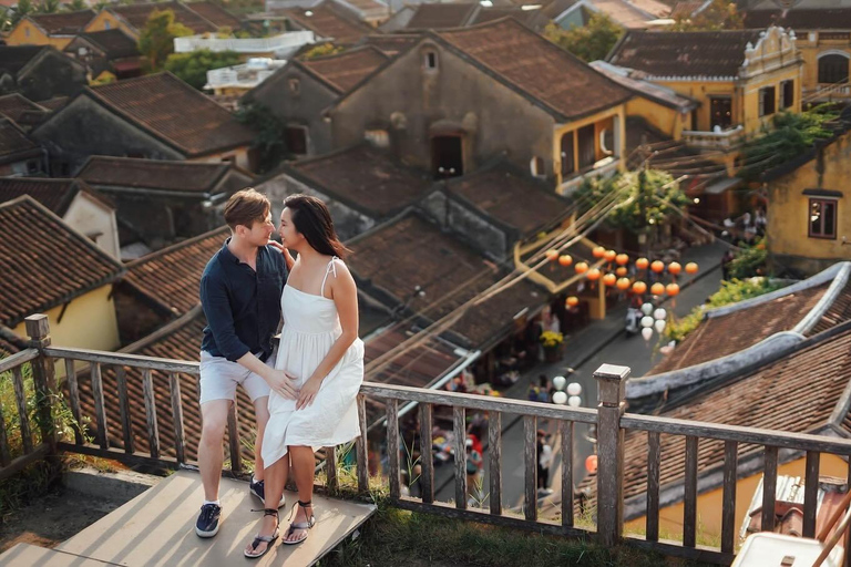 Memorable Photoshoot and Private Guided Walking Tour