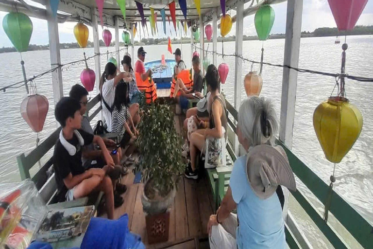 Hoi An Private Lantern Cruise by Romantic Sunset/Night HoiAn Lantern Cruise Private/Sunset/Sunrise/Lighting Lantern