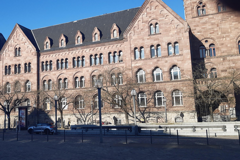 Metz: visite historique guidée à pied de lieux importants de la ville