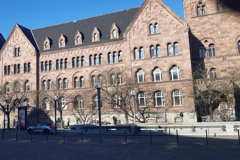 Metz: visite historique guidée à pied de lieux importants de la ville