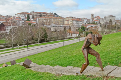 Porto: Santiago de Compostela Tour & Exclusive E-Book
