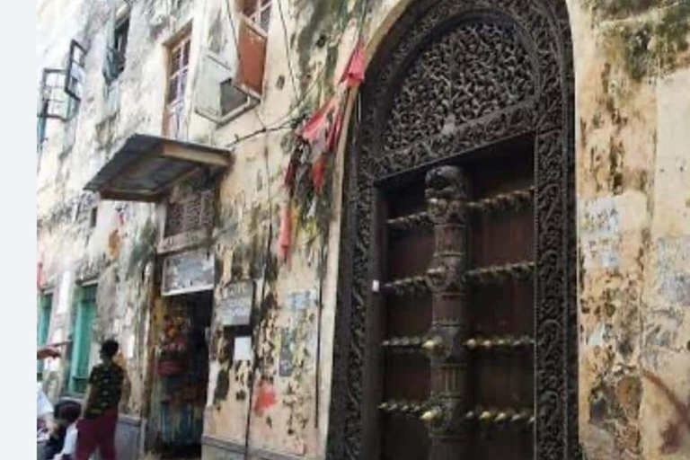 Zanzibar: Prison Island & Stone Town Half-Day Tour Hotel Transfers included ( prison fees 12 USD Pp excluded)