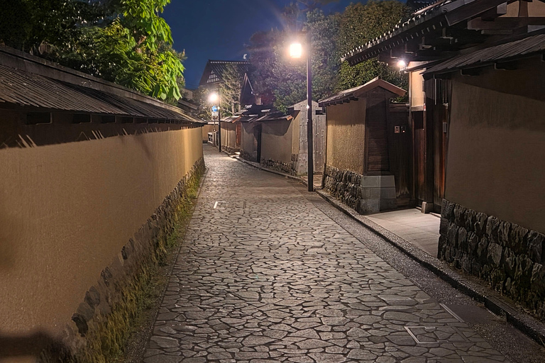 Kanazawa Night Tour Castle Samurai District & Optional Food Kanazawa Night Tour: Castle, Samurai District & Dinner
