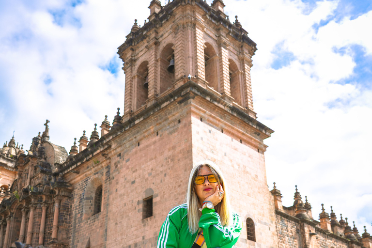 Cusco: Guided City Walking Tour with Photoshoot + dron video