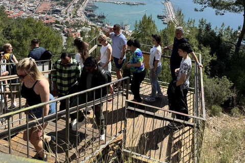 Wycieczka po mieście Alanya: dzień/noc, kolejka linowa i plaża KleopatryAlanya Hop-On Hop-Off Shuttle: Zachód słońca